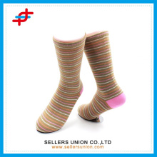Calcetín de rayas de poliéster, diseño de logotipo personalizado, calcetines de vestir de colores